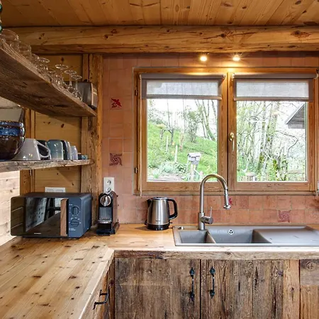 Chalet, Charme Et Authenticite Abondance
